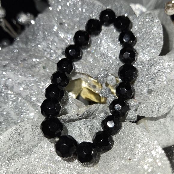 One Bracelet I Size 8mm & up I Natural Stone I Beads & Stretchable Band - Picture 11 of 16